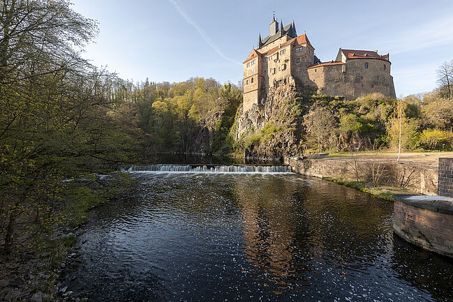 Blick auf die Zschopau und Burg Kriebstein (Quelle: Sagenhaftes Mittelsachsen; B. Behrami)