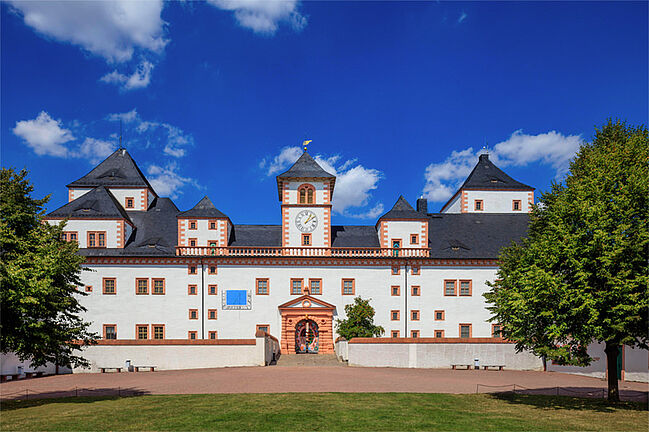 Schloss Augustusburg (Quelle: Sagensammlung, Bd. 1; Augustusburg/Scharfenstein/Lichtenwalde, Schlossbetriebe gGmbH)